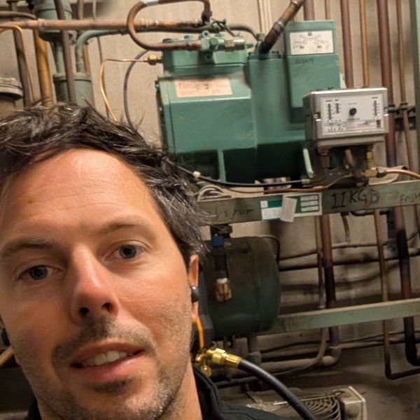 Jeff Bödtker, grundare och kyltekniker på Arkipelag Kyl & Energi